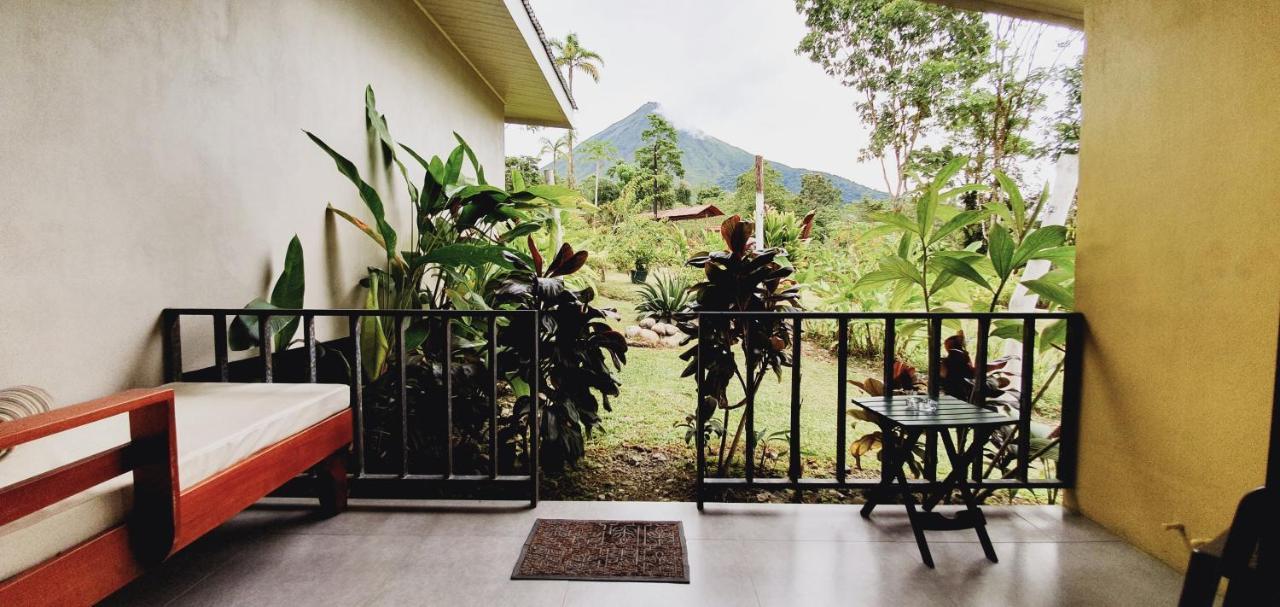 Yellow Tree Suites La Fortuna Eksteriør billede