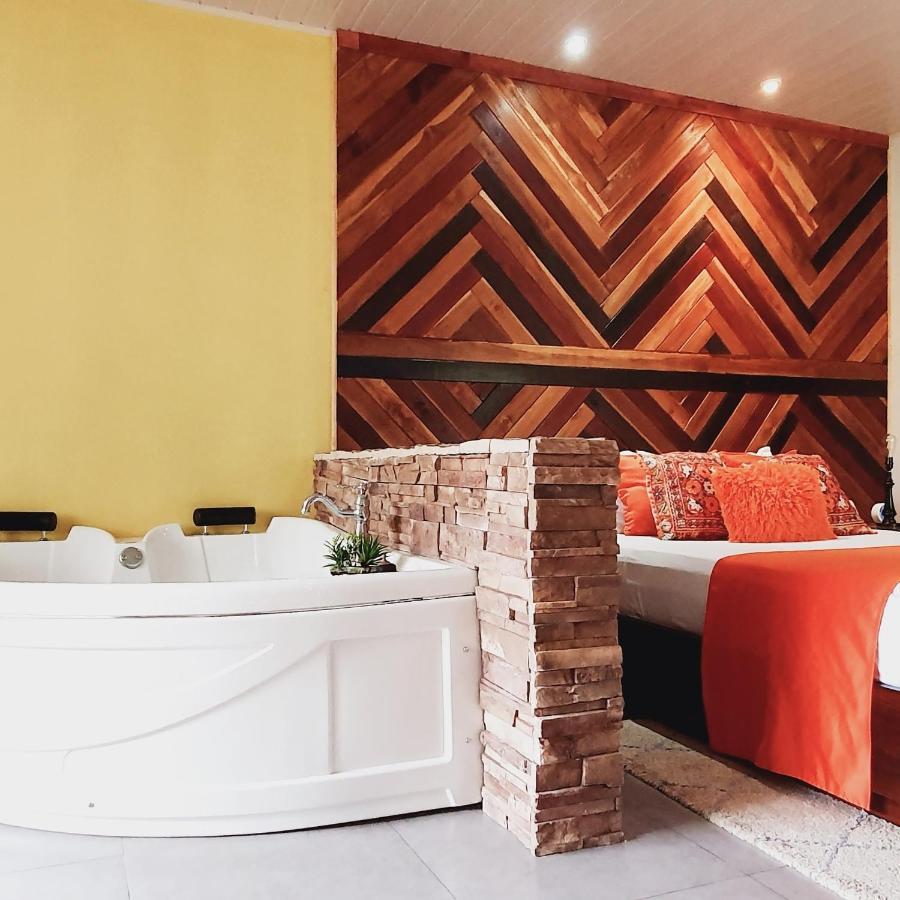 Yellow Tree Suites La Fortuna Eksteriør billede